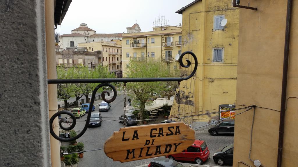 مبيت وإفطار جنزانو دي روما La Casa Di Milady المظهر الخارجي الصورة